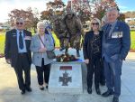 Statue of Richard Norden VC with Denis, Colleen, Mal and Cheryl